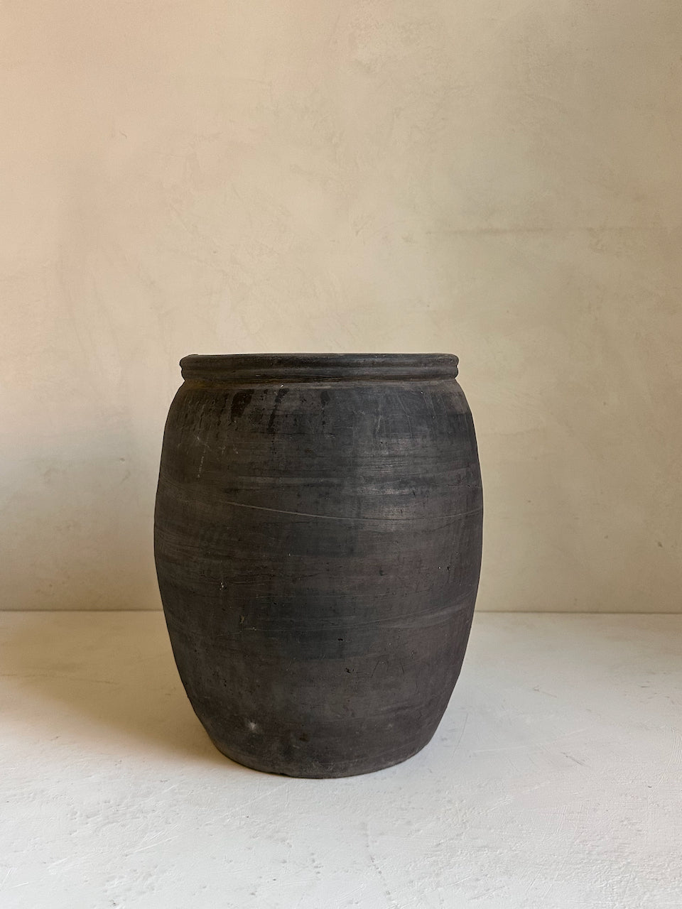 The Corner - Antique vase N° 22 - Pots & Vases