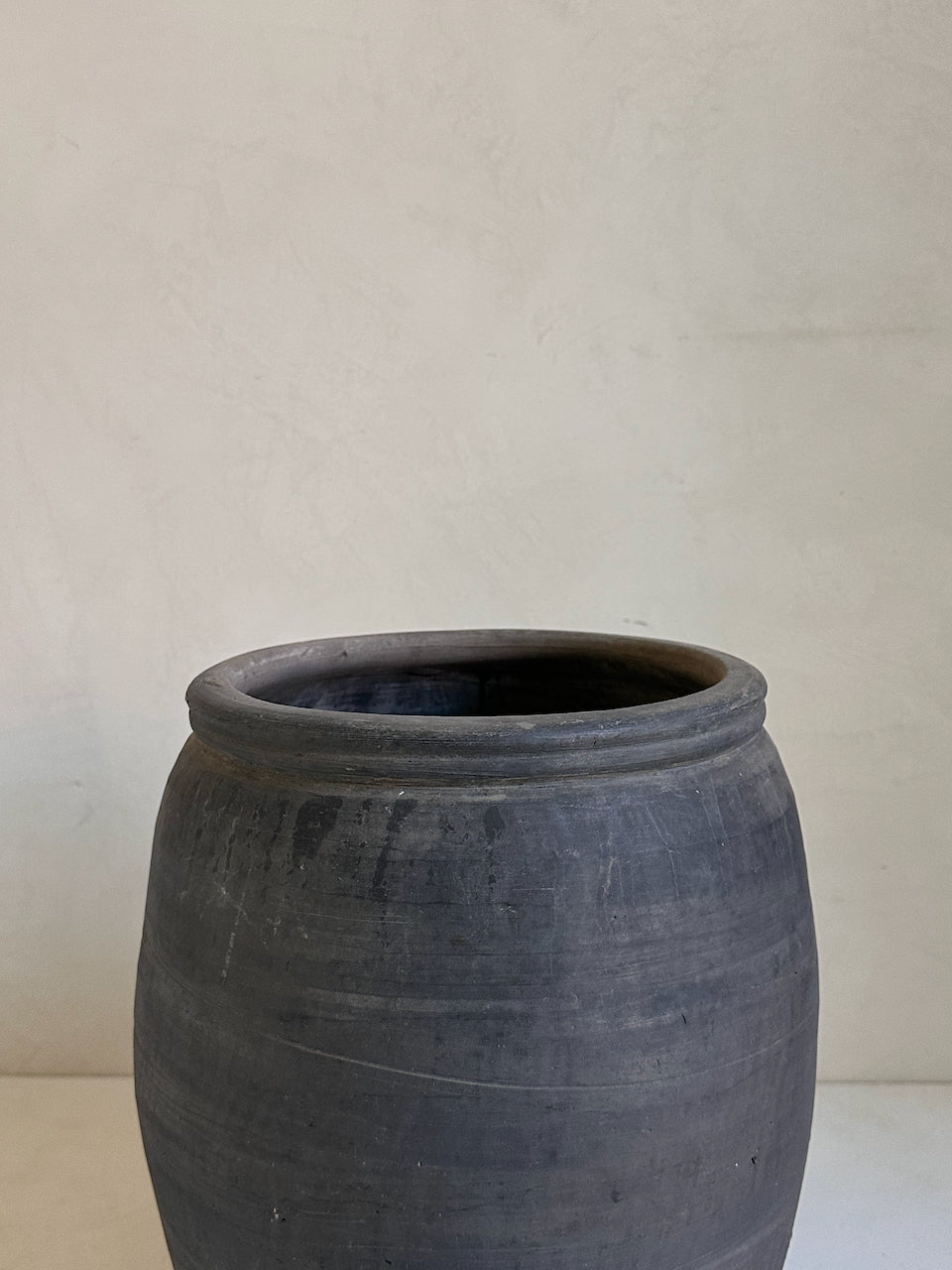 The Corner - Antique vase N° 22 - Pots & Vases