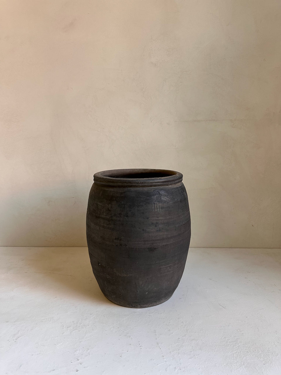 The Corner - Antique vase N° 22 - Pots & Vases