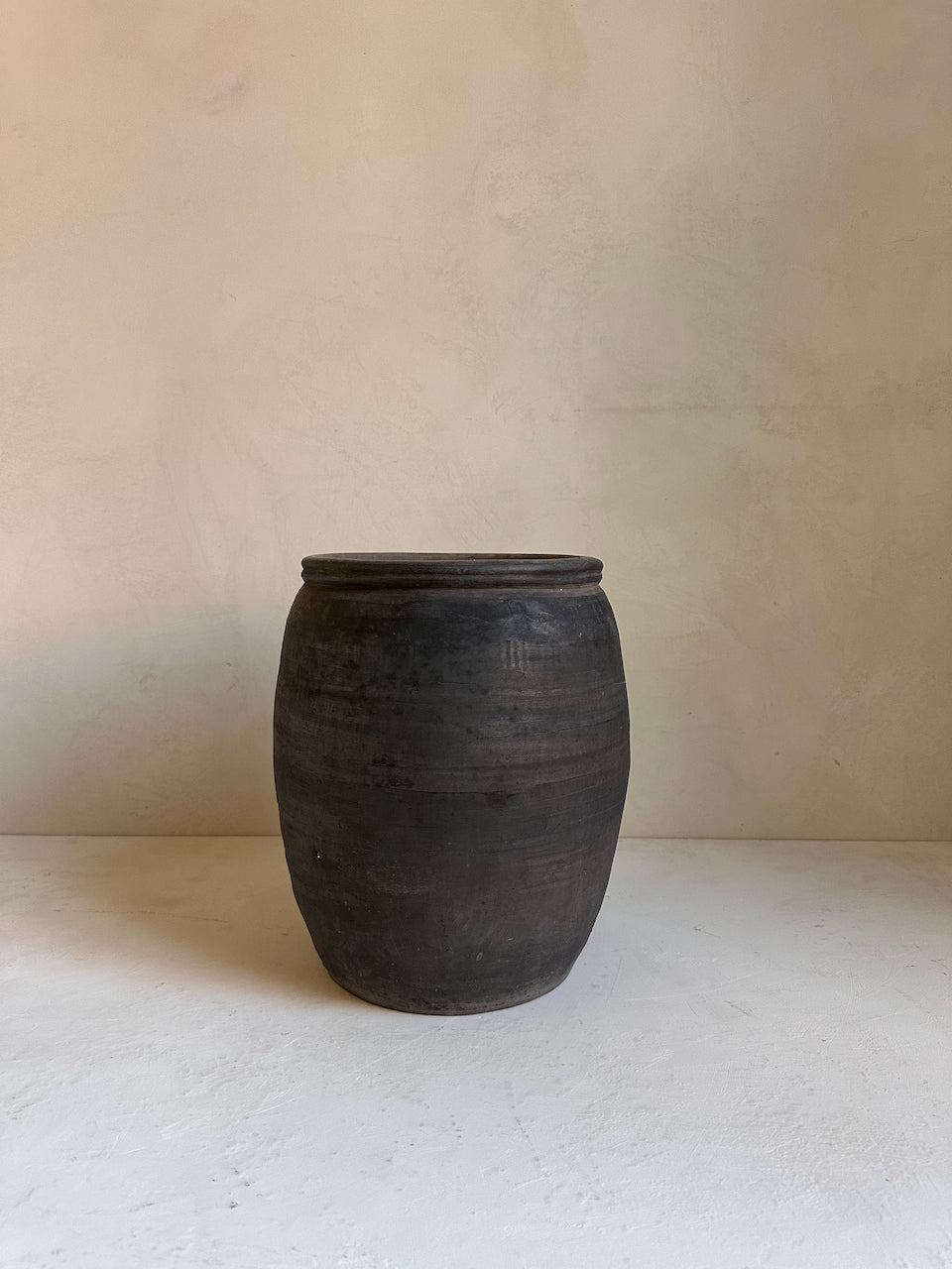 The Corner - Antique vase N° 22 - Pots & Vases