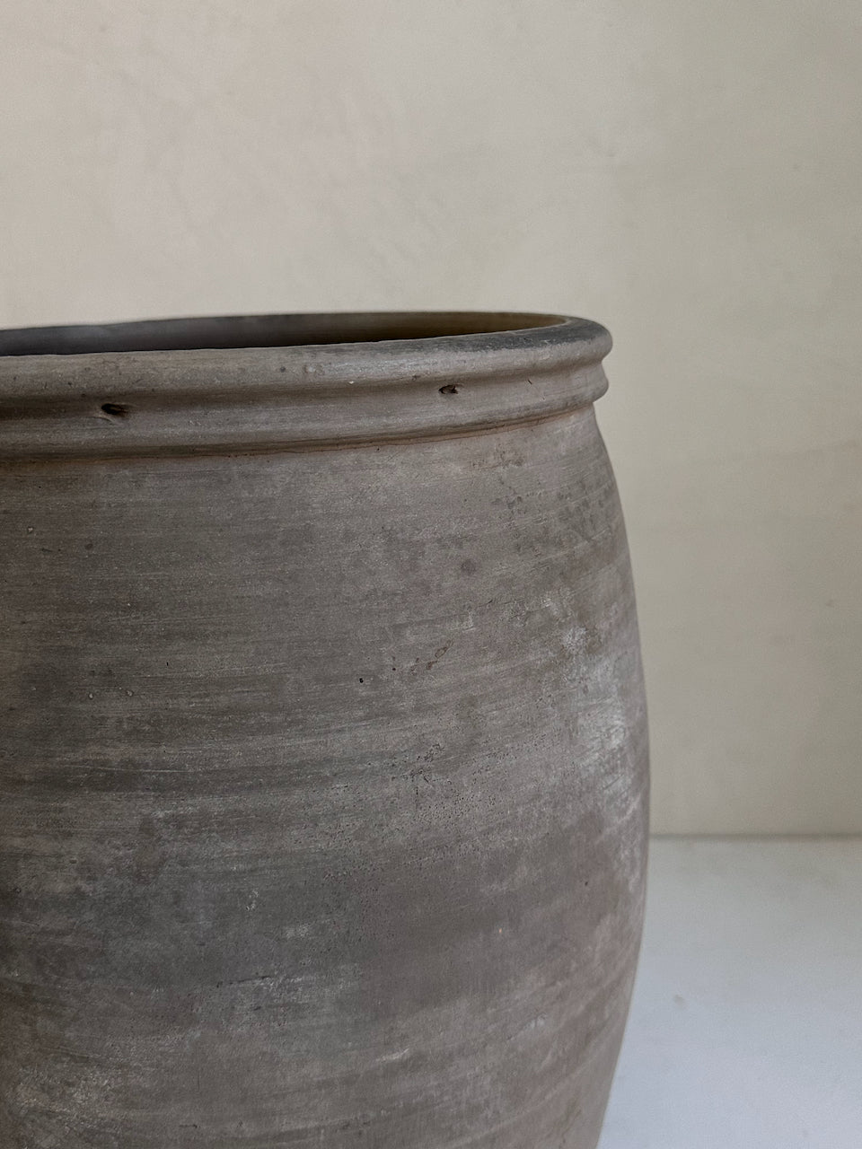 The Corner - Antique vase N° 23 - Pots & Vases