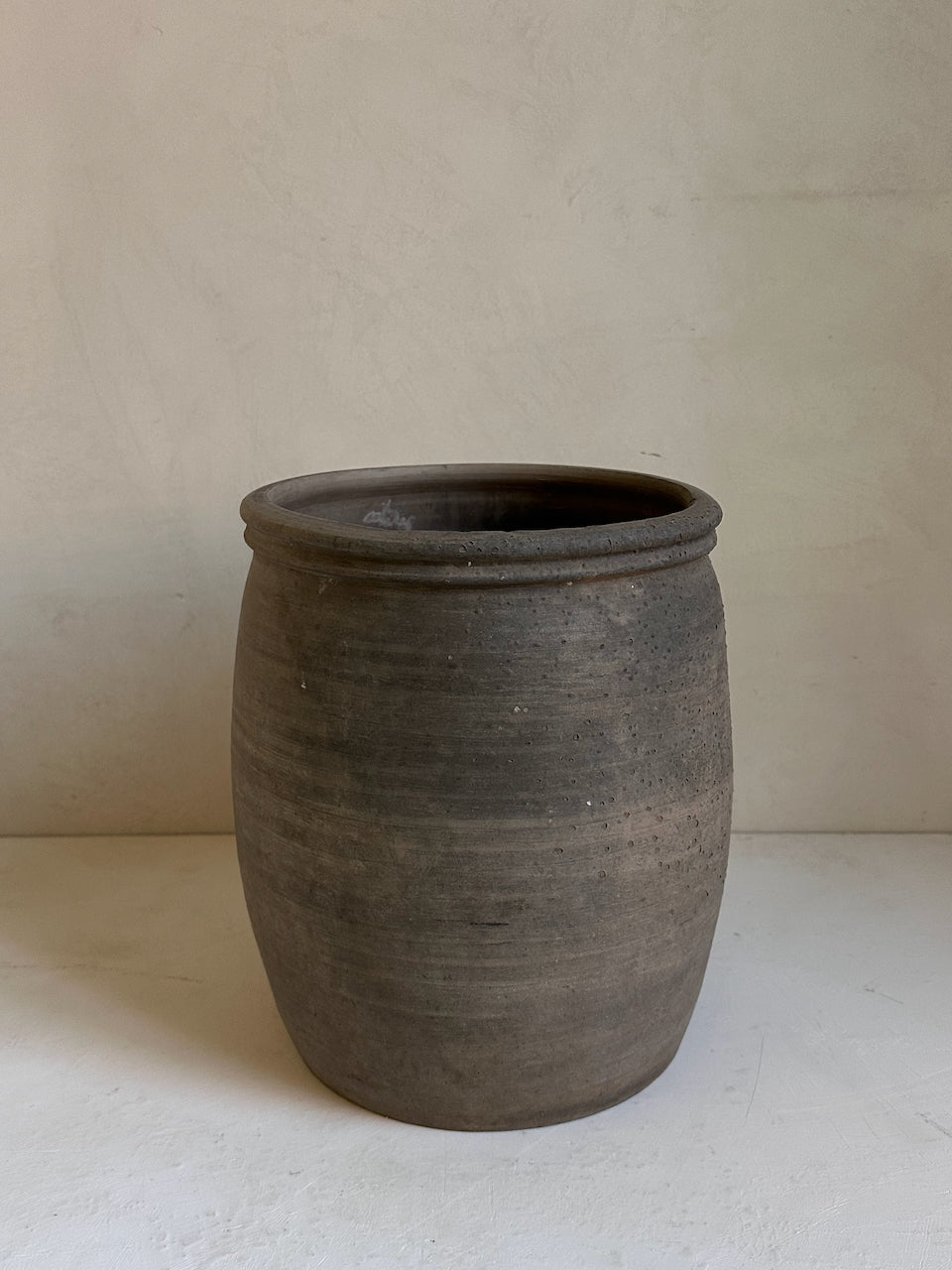 The Corner - Antique vase N° 23 - Pots & Vases