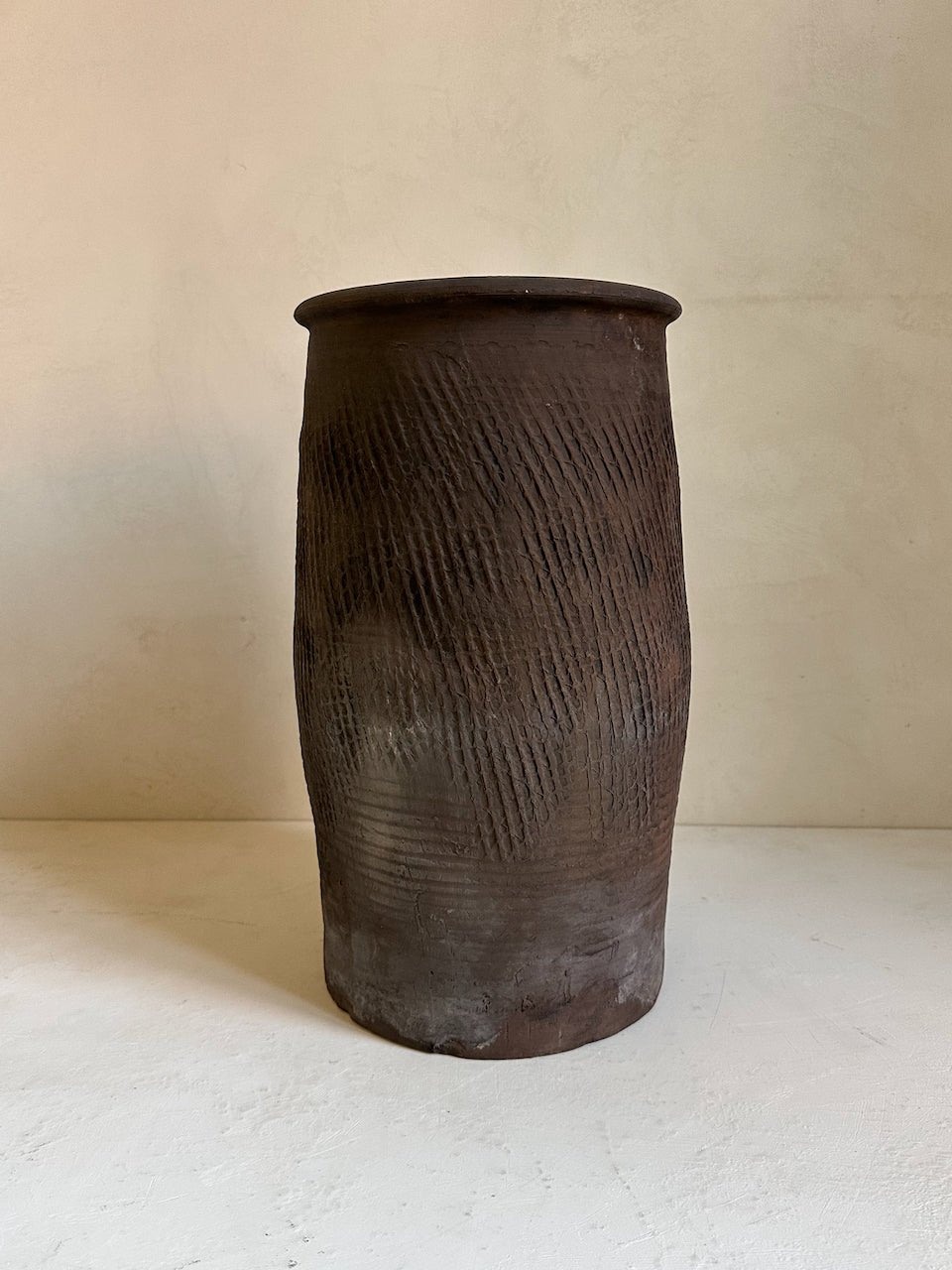 The Corner - Antique vase N° 24 - Pots & Vases