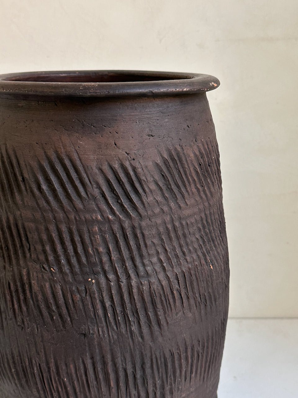 The Corner - Antique vase N° 25 - Pots & Vases