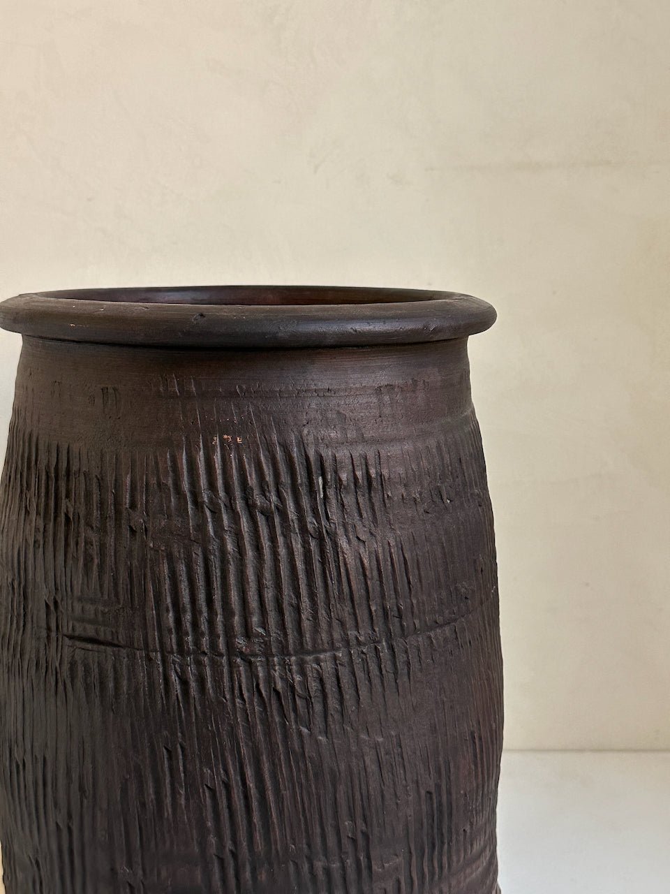 The Corner - Antique vase N° 26 - Pots & Vases