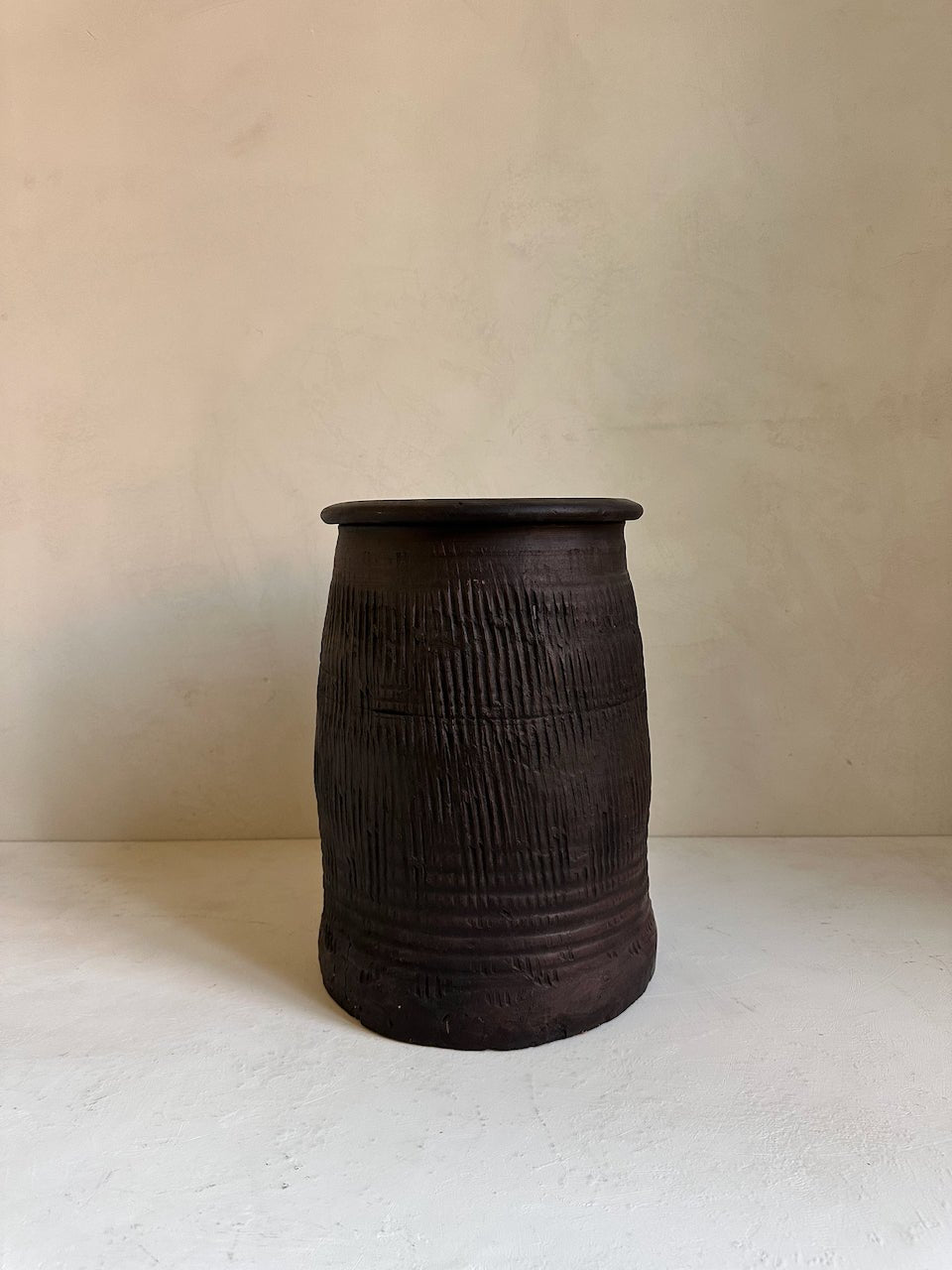 The Corner - Antique vase N° 26 - Pots & Vases