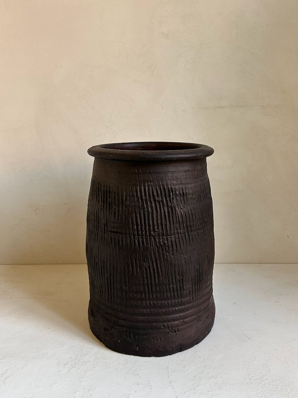 The Corner - Antique vase N° 26 - Pots & Vases