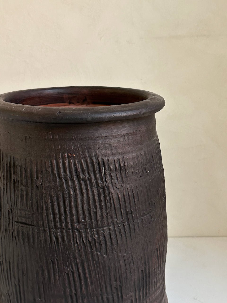 The Corner - Antique vase N° 26 - Pots & Vases