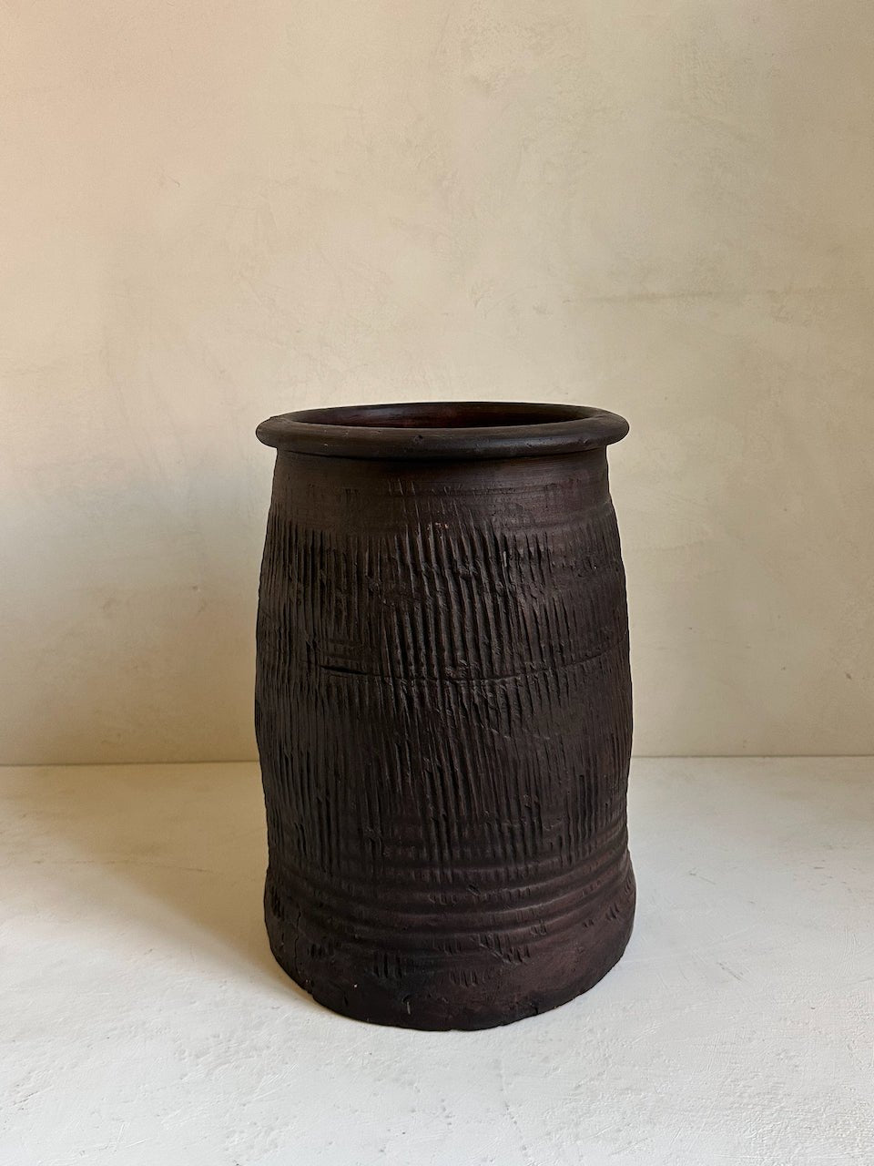 The Corner - Antique vase N° 26 - Pots & Vases