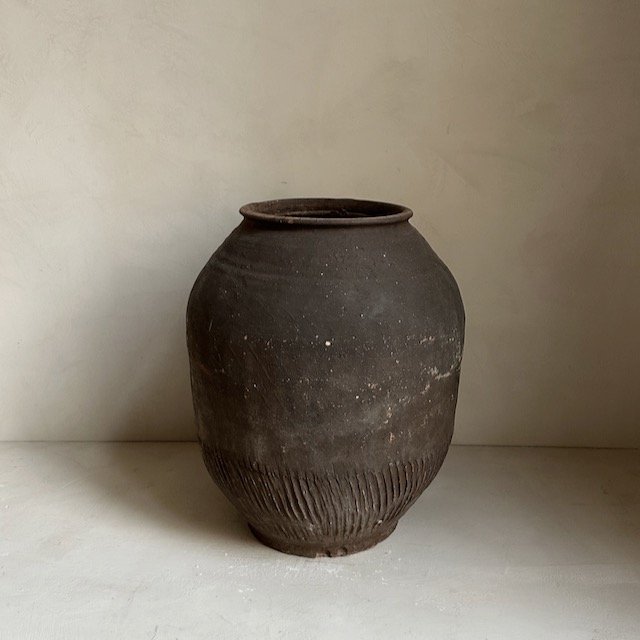 The Corner - Antique vase N° 5 (Copy) - 