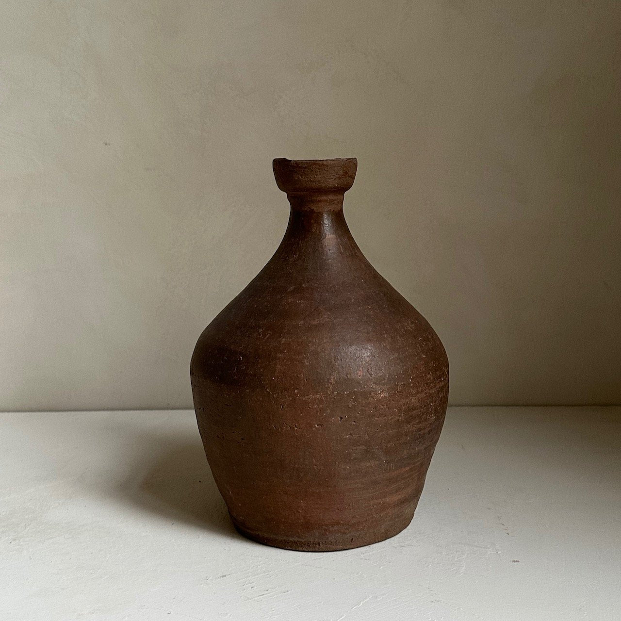 The Corner - Antique wine jar No 2 - 