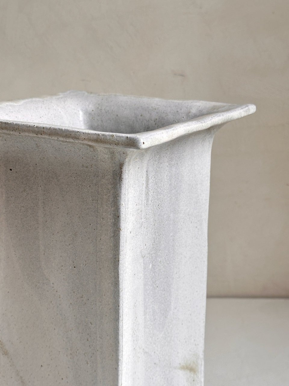 The Corner - APC Square vase N° 1 - Ceramics