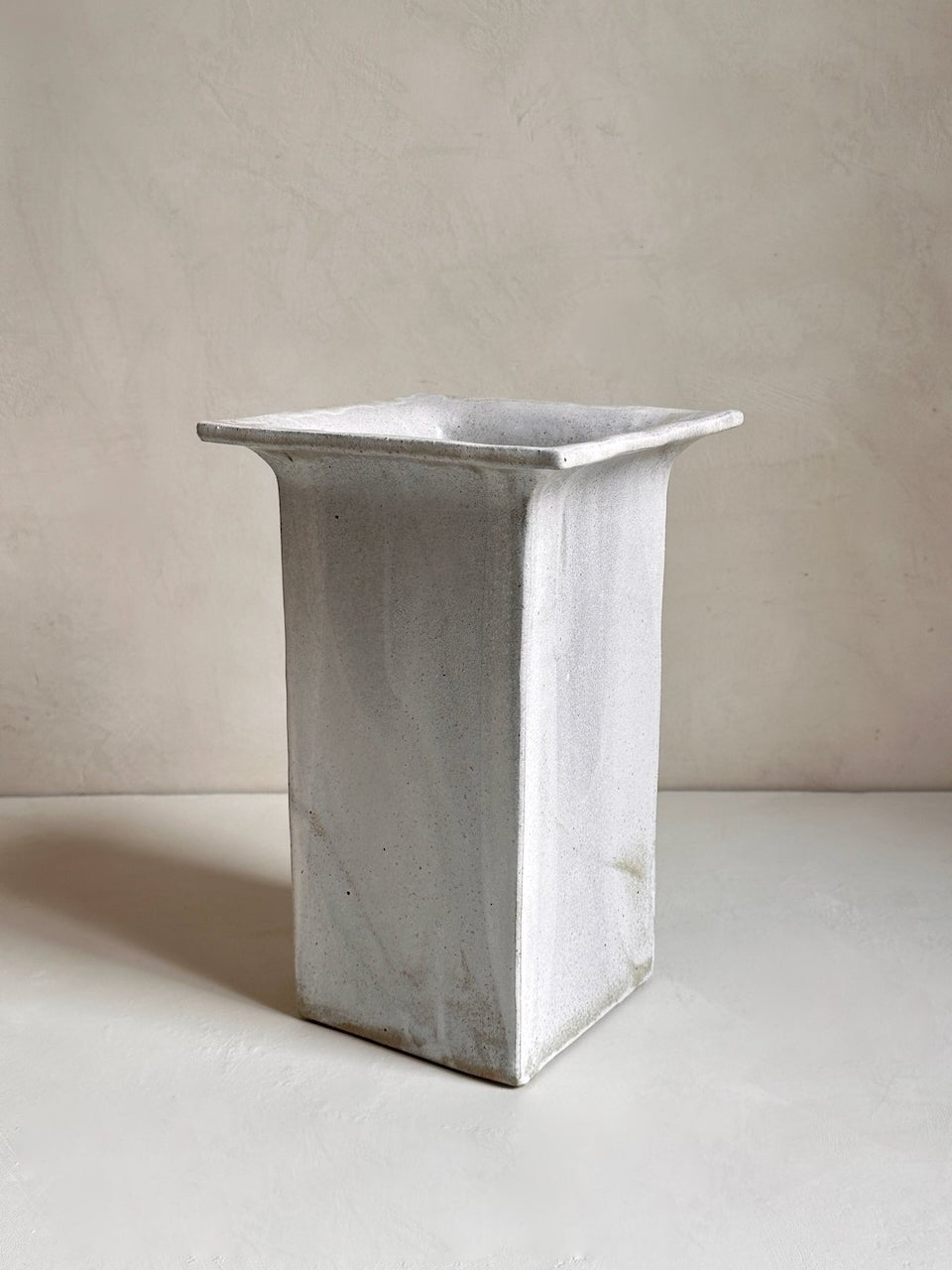 The Corner - APC Square vase N° 1 - Ceramics