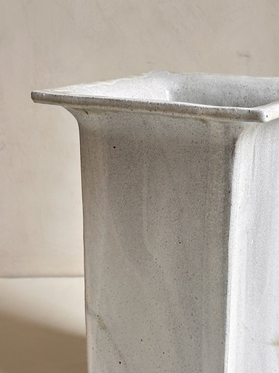 The Corner - APC Square vase N° 1 - Ceramics