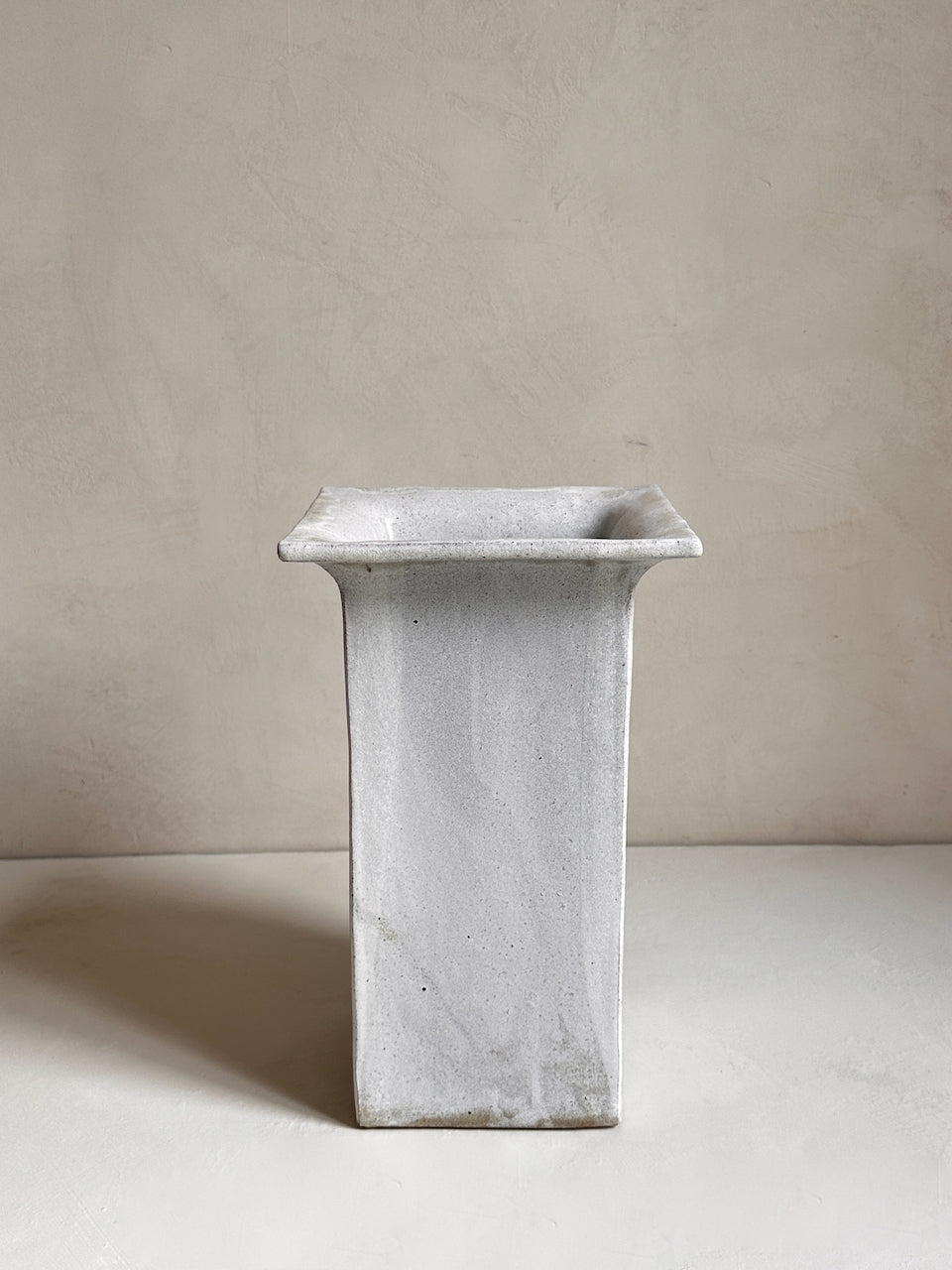 The Corner - APC Square vase N° 1 - Ceramics