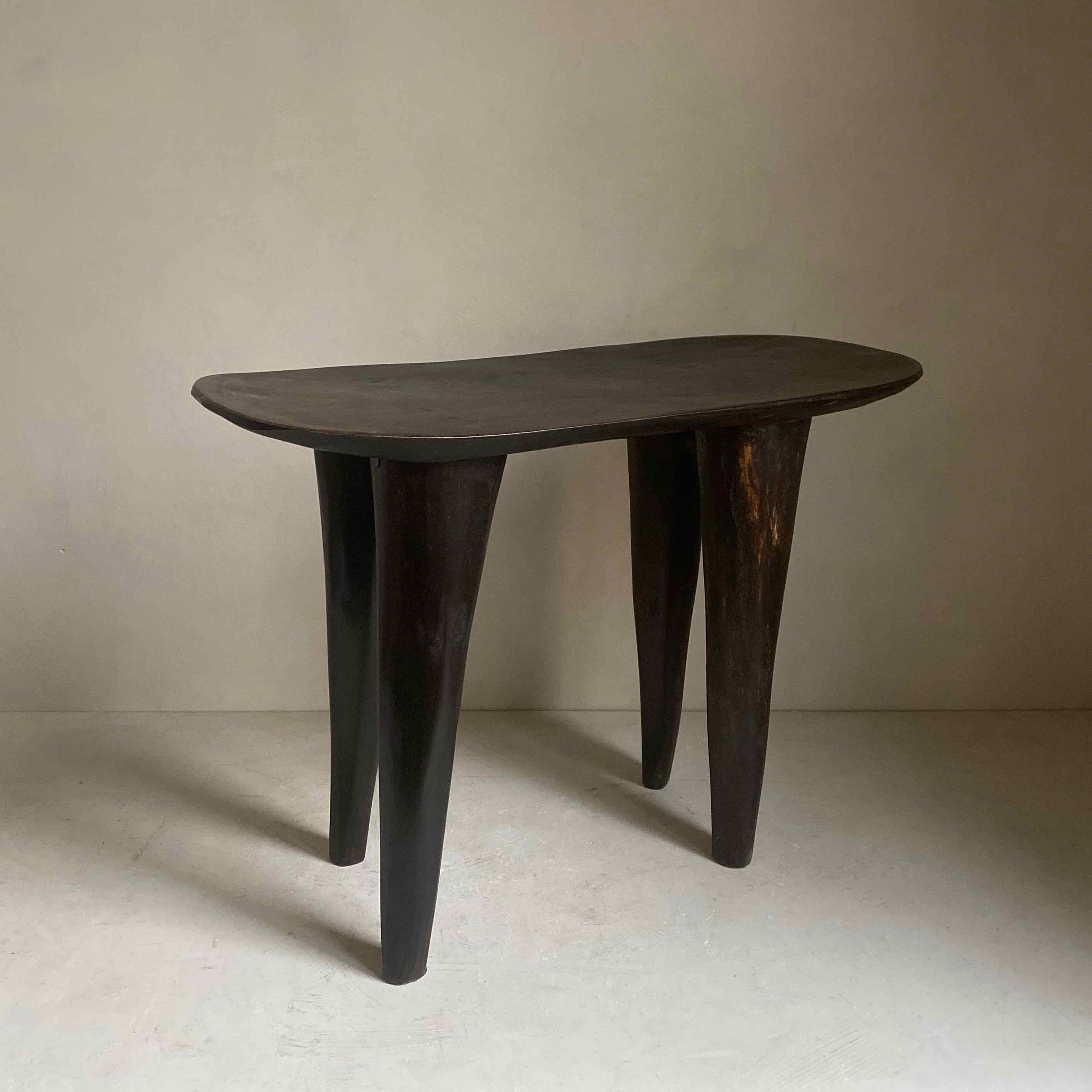 The Corner - Ashanti stool N° 2 - 