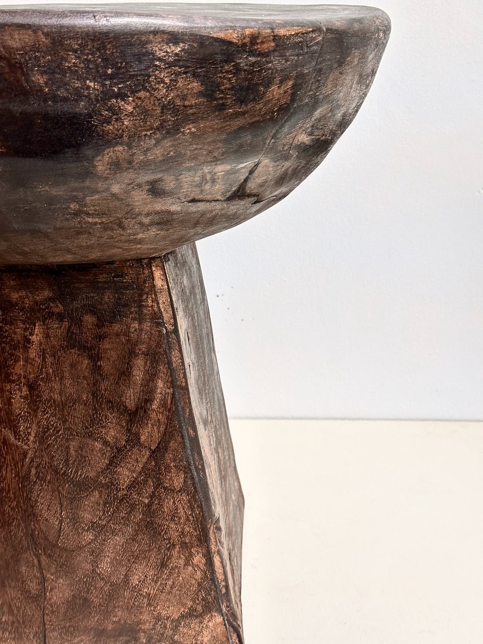 The Corner - Baga table N° 15 - African Tables