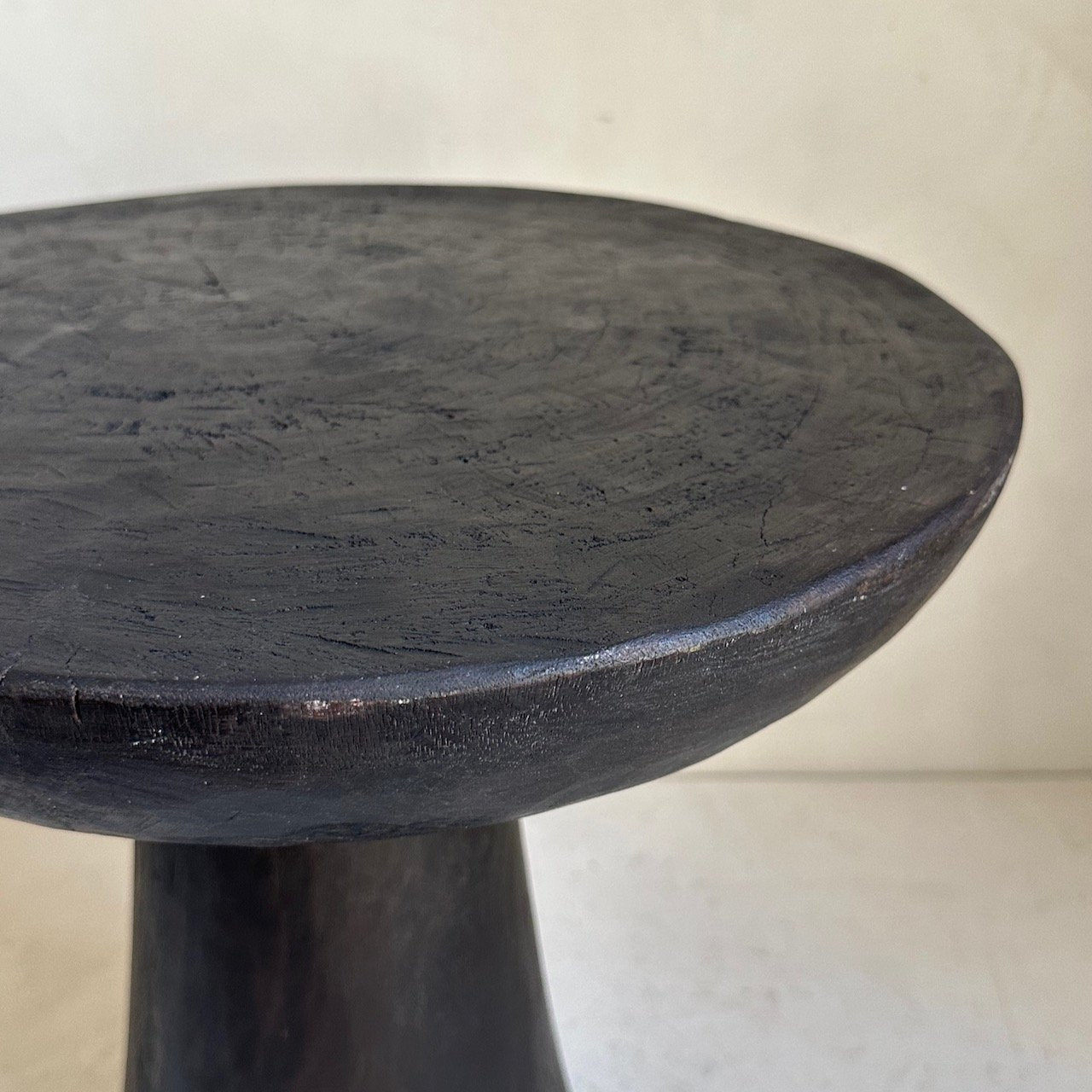 The Corner - Baga table N°4 - African Tables