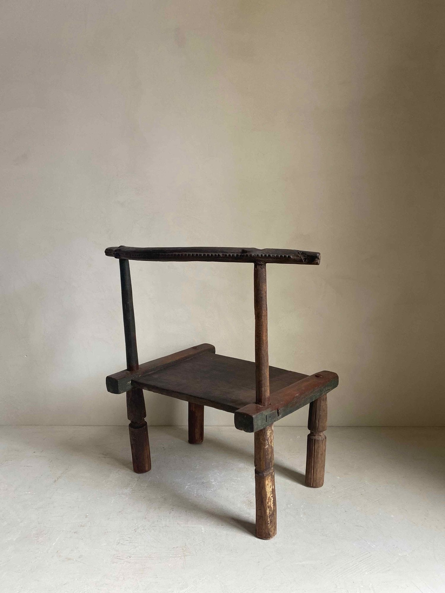 The Corner - Baule chair N° 10 - African Chairs