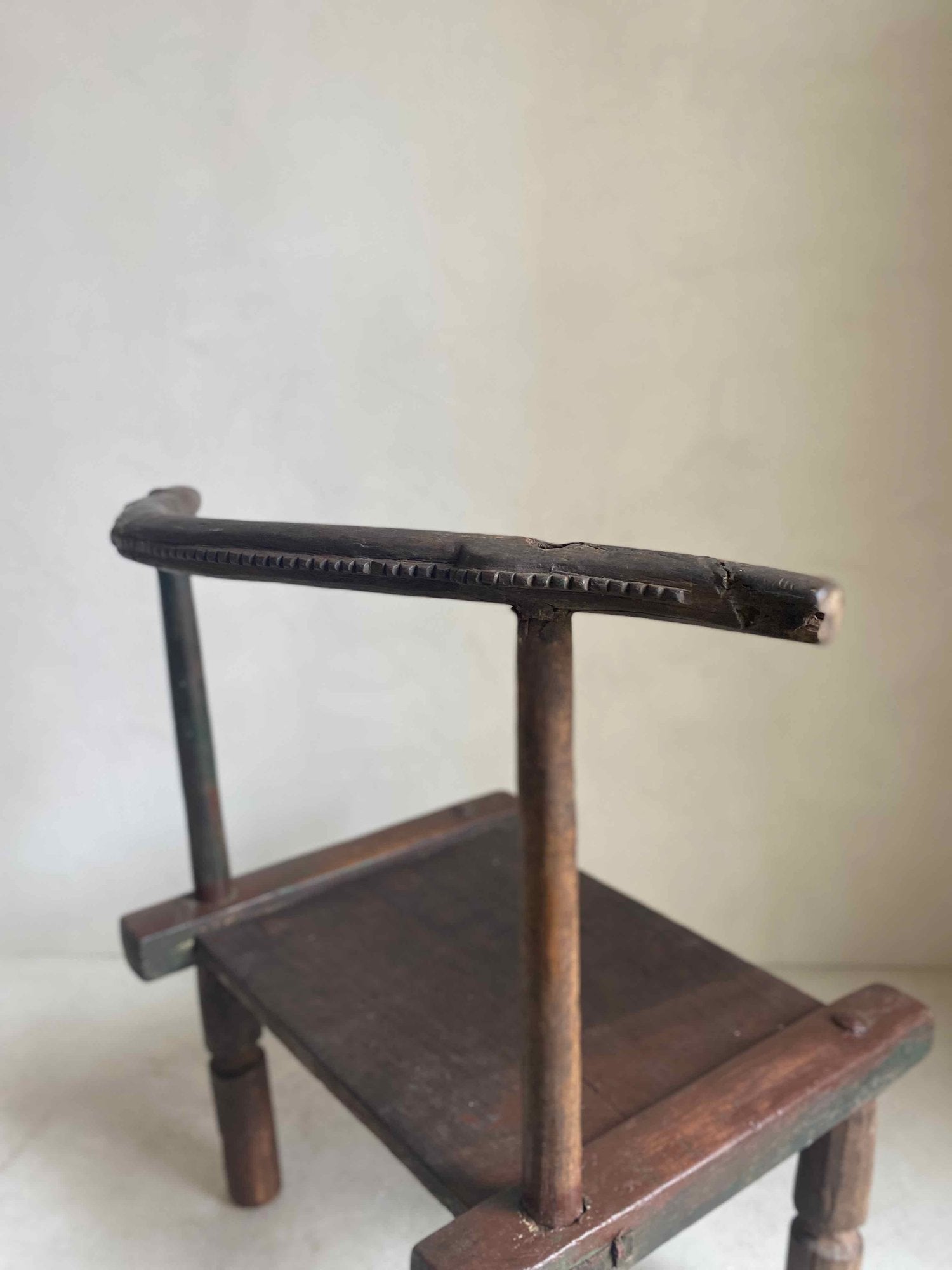 The Corner - Baule chair N° 10 - African Chairs