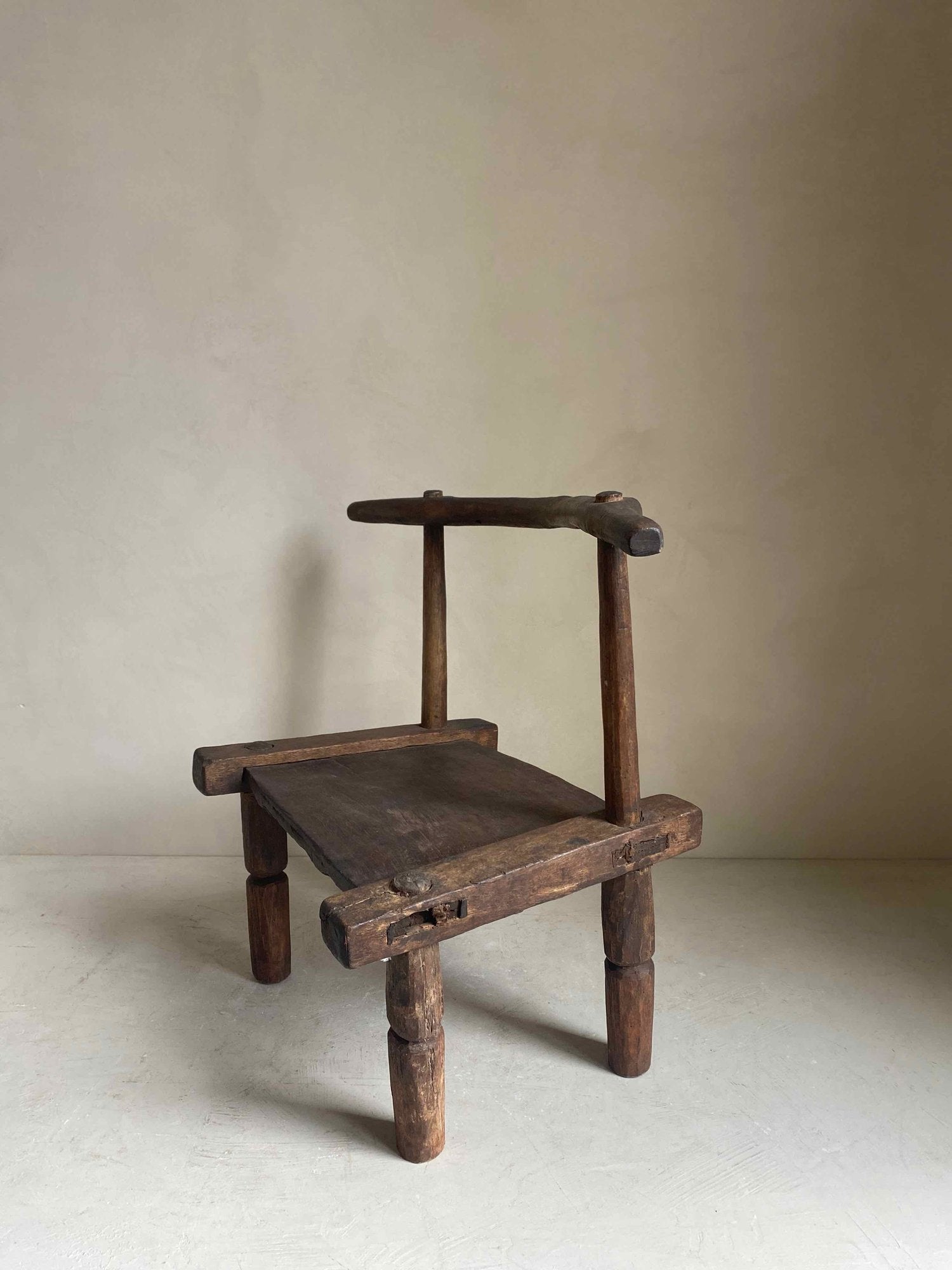 The Corner - Baule chair N° 11 - African Chairs