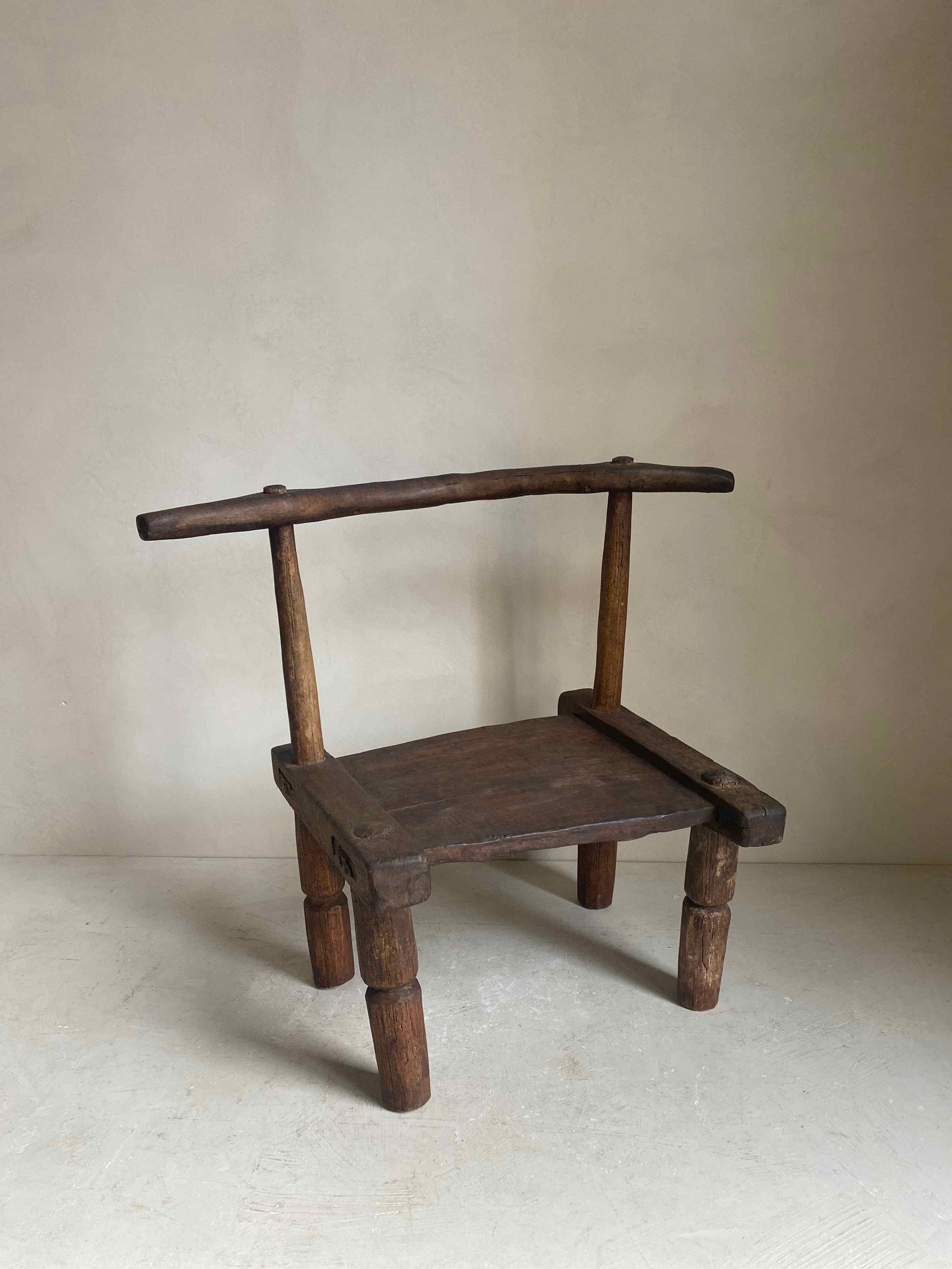 The Corner - Baule chair N° 11 - African Chairs