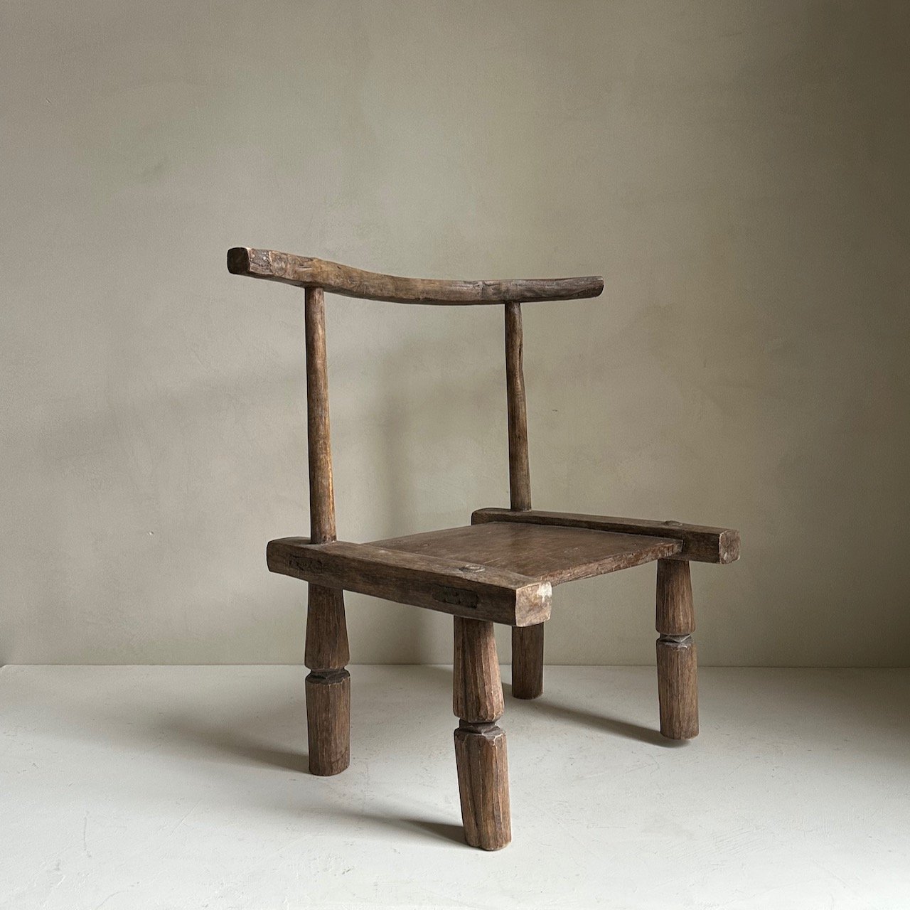 The Corner - Baule Chair N° 18 - African Chairs