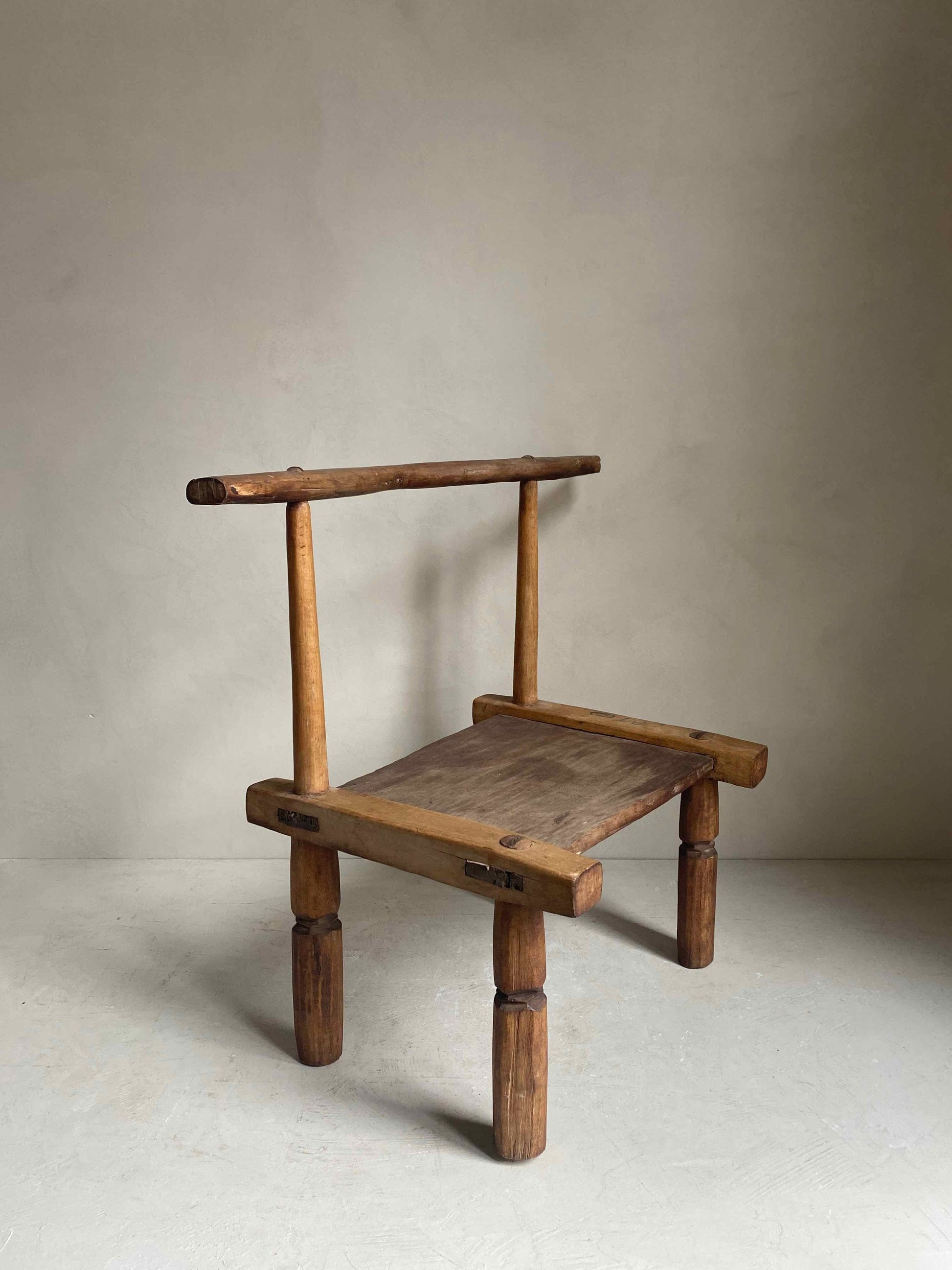 The Corner - Baule Chair N° 5 - African Chairs
