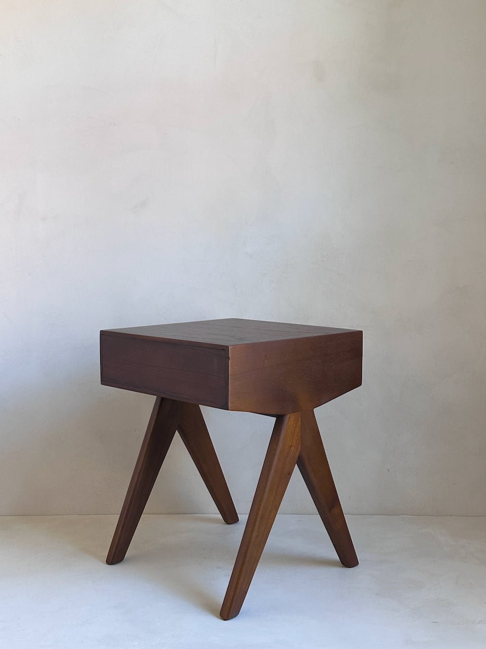 The Corner - Bedside table N° 3 - Side Tables & Stools