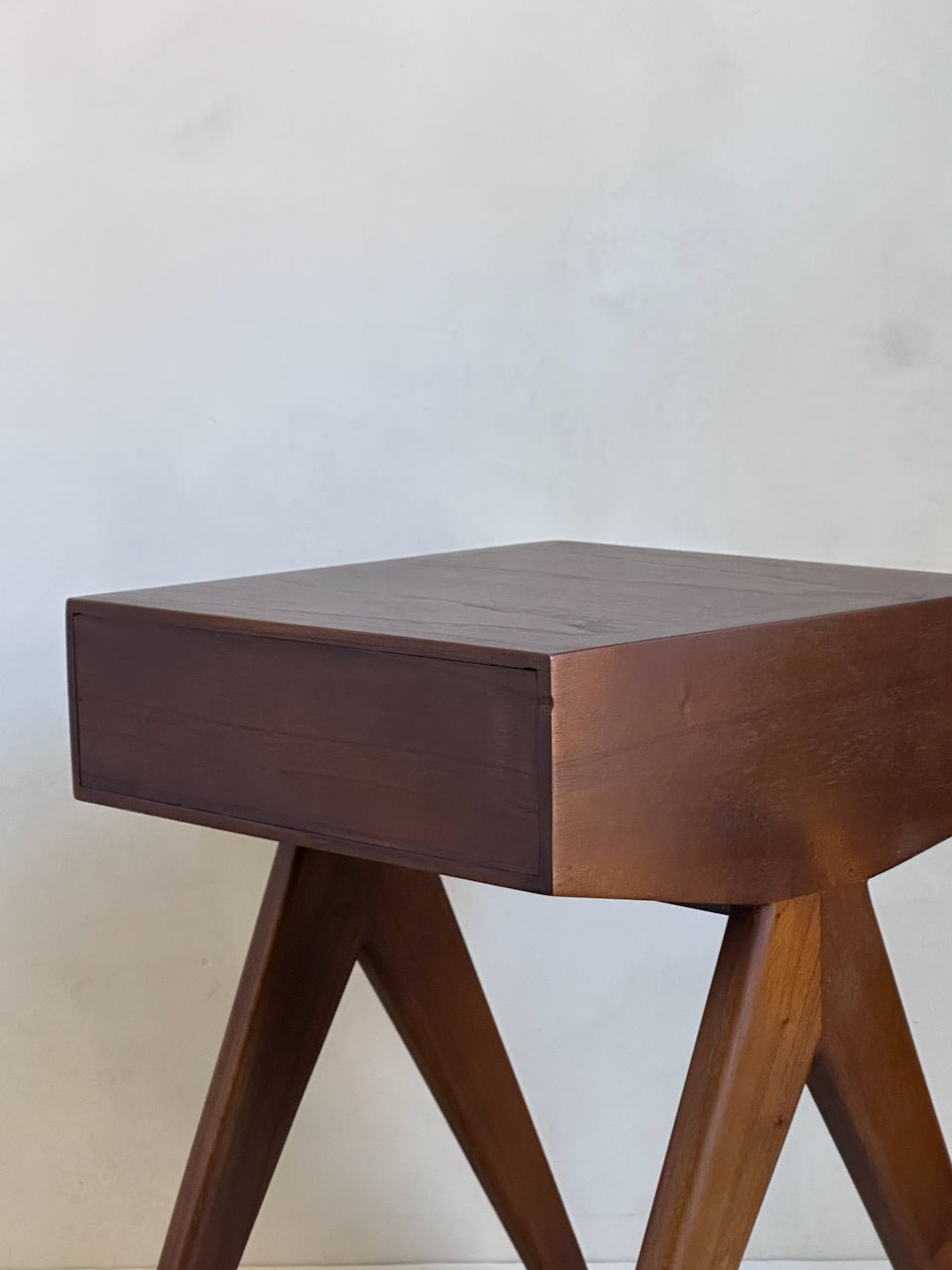 The Corner - Bedside table N° 3 - Side Tables & Stools