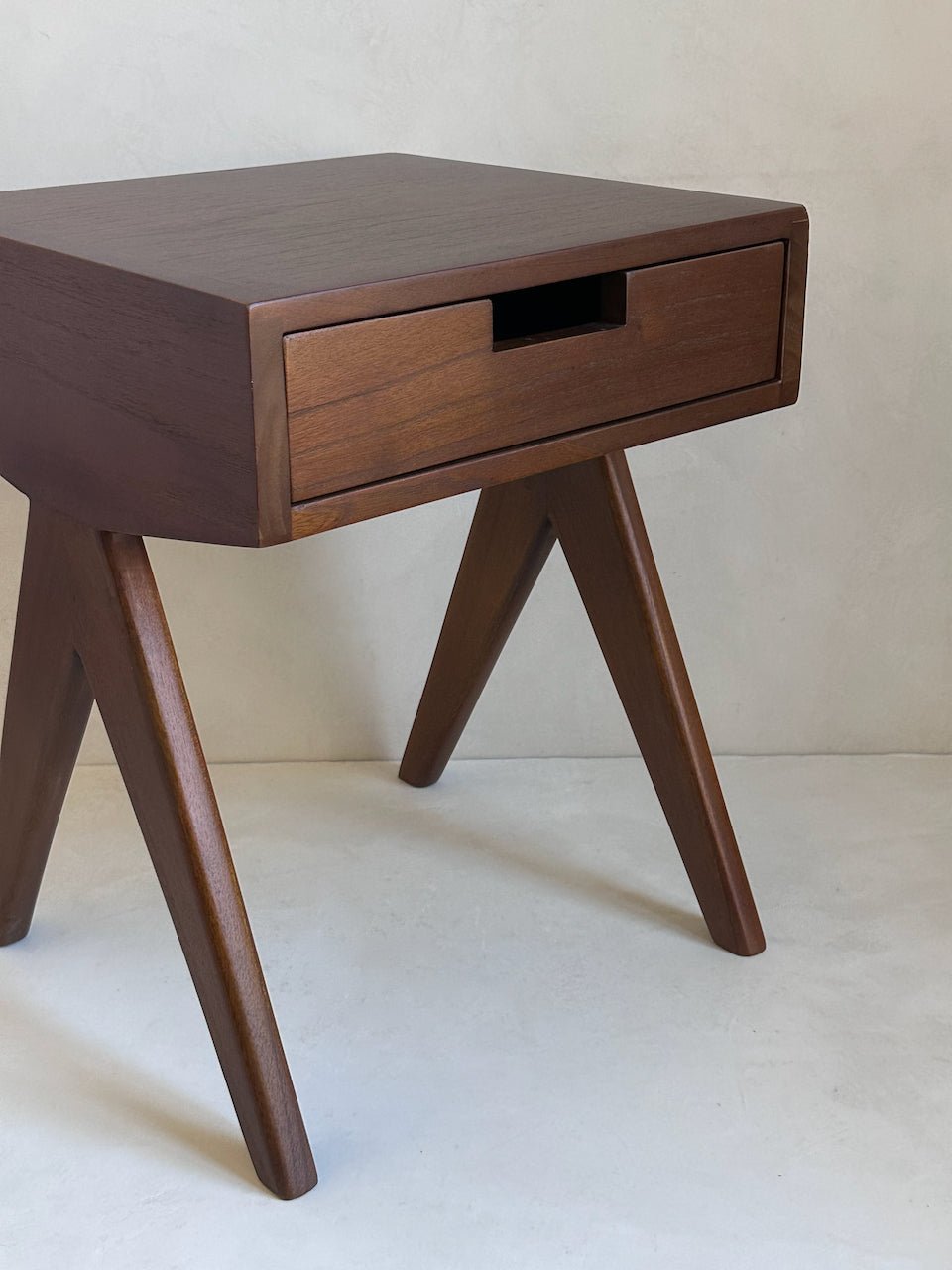 The Corner - Bedside table N° 4 - Side Tables & Stools