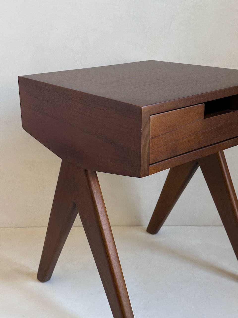The Corner - Bedside table N° 4 - Side Tables & Stools