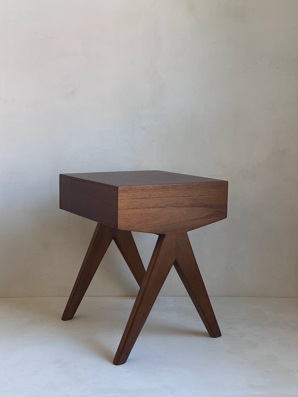 The Corner - Bedside table N° 4 - Side Tables & Stools
