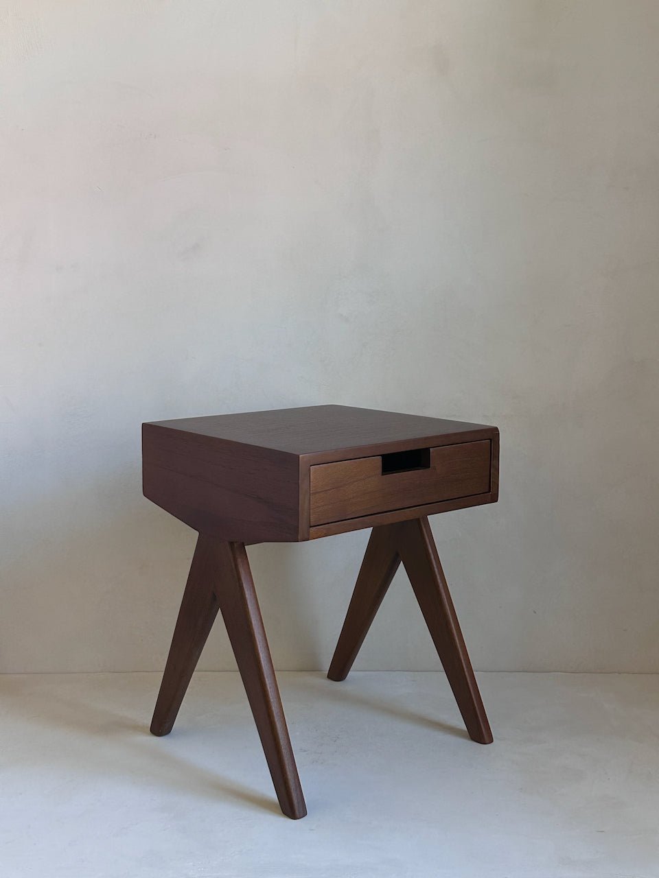 The Corner - Bedside table N° 4 - Side Tables & Stools