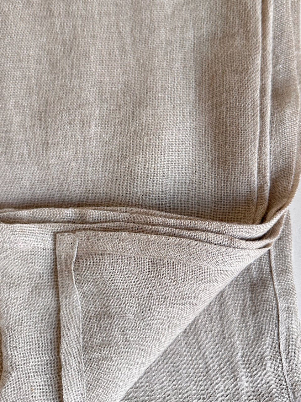 The Corner - Belgian Linen Throw N° 1 - Bedcovers & Throws