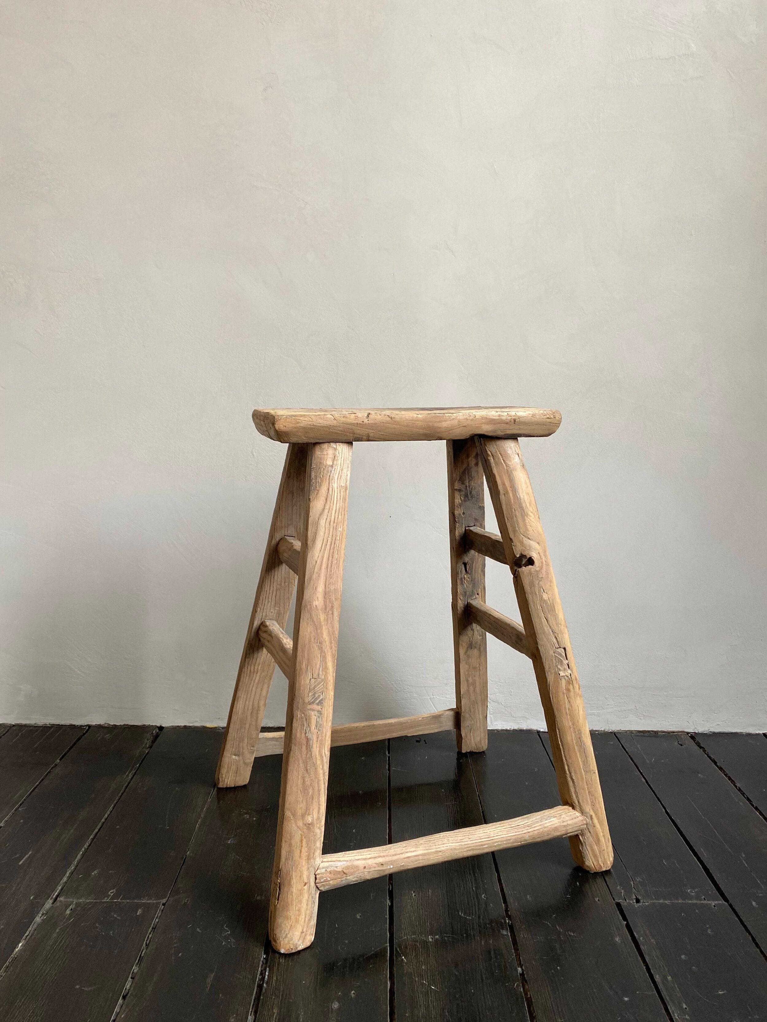 The Corner - Bench nº1 - Benches & Stools