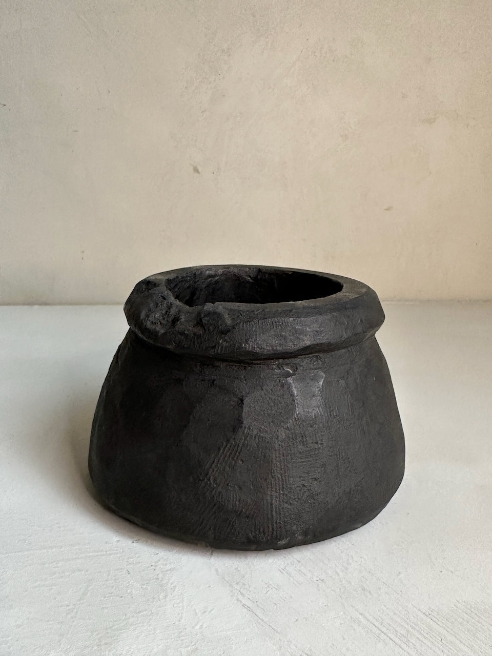 The Corner - Black stone mortar N° 15 - Table & Kitchenware