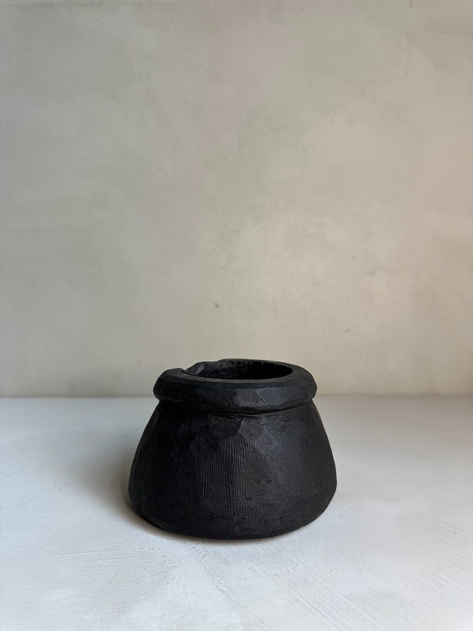 The Corner - Black stone mortar N° 15 - Table & Kitchenware