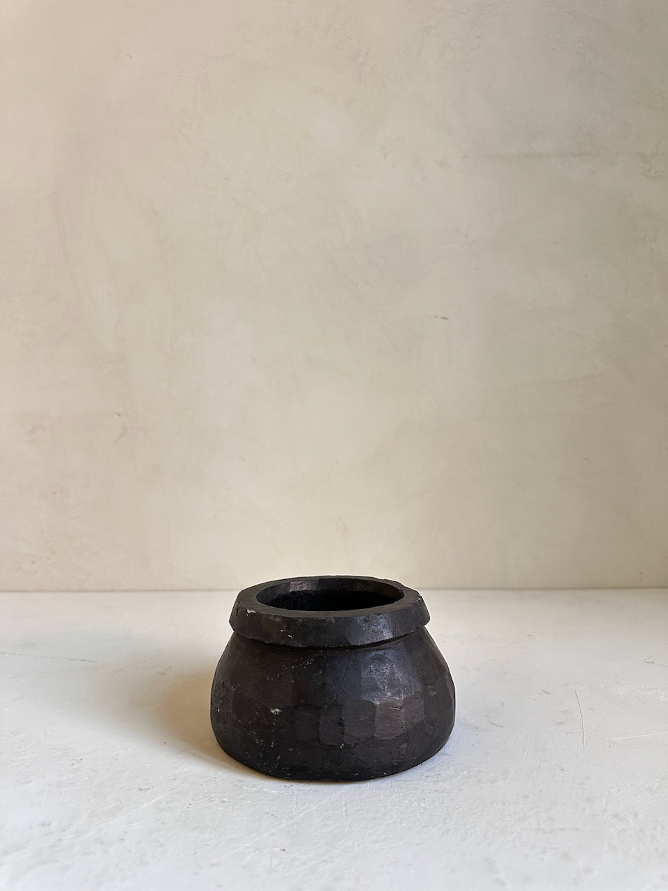 The Corner - Black stone mortar N° 17 - Table & Kitchenware
