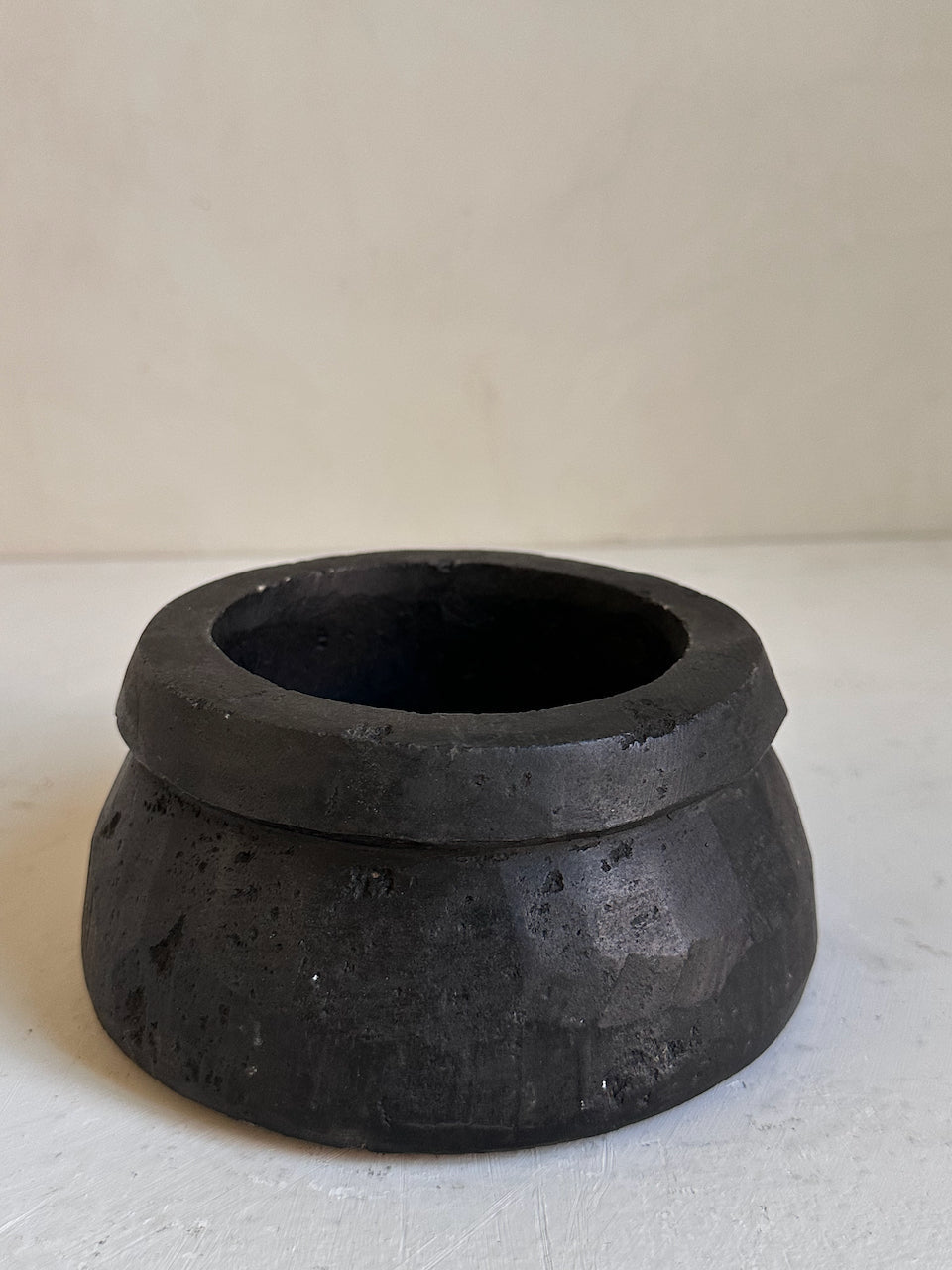 The Corner - Black stone mortar N° 18 - Table & Kitchenware