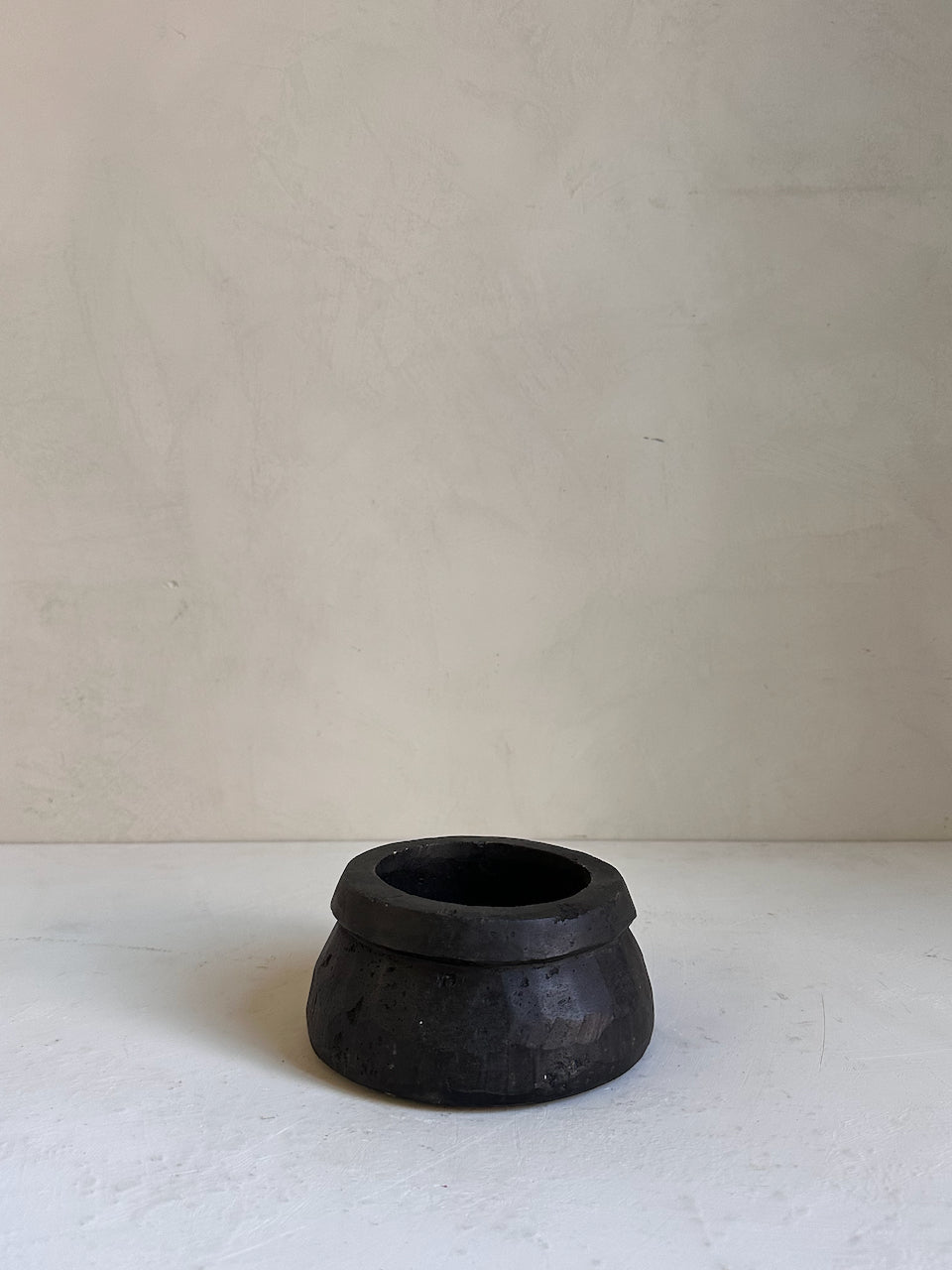 The Corner - Black stone mortar N° 18 - Table & Kitchenware