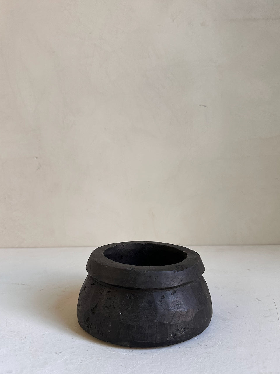 The Corner - Black stone mortar N° 18 - Table & Kitchenware
