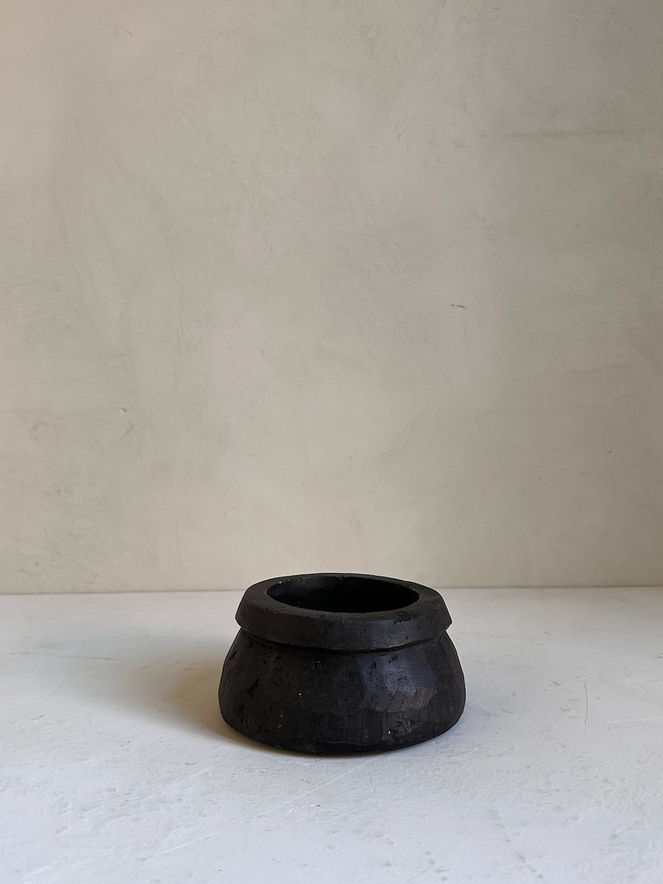 The Corner - Black stone mortar N° 18 - Table & Kitchenware