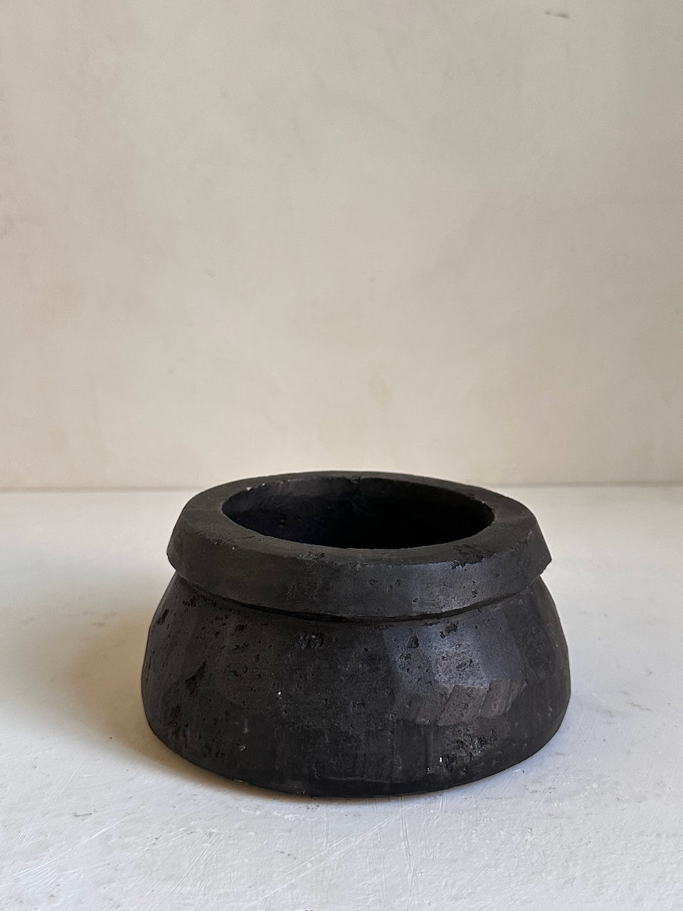 The Corner - Black stone mortar N° 18 - Table & Kitchenware