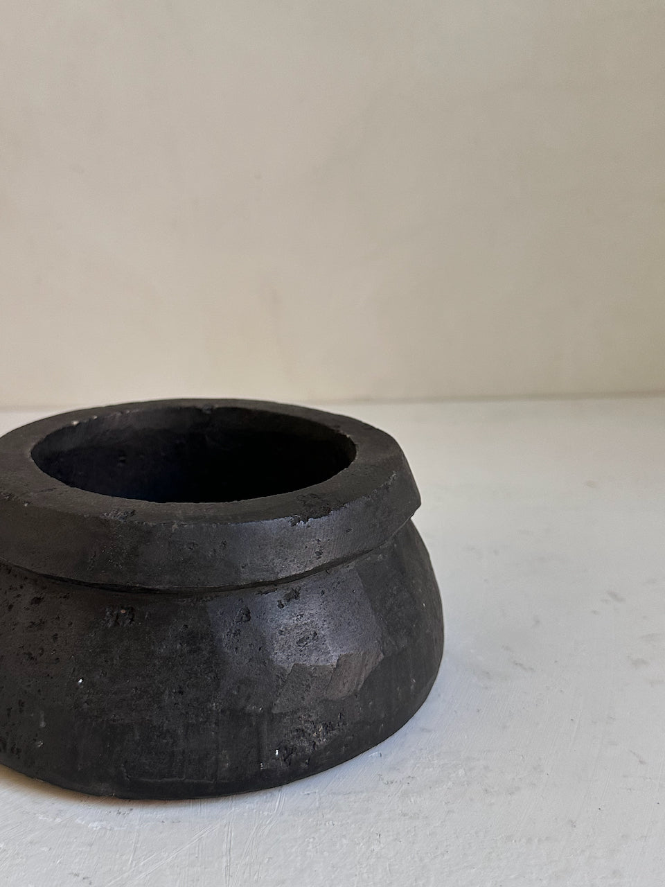 The Corner - Black stone mortar N° 18 - Table & Kitchenware