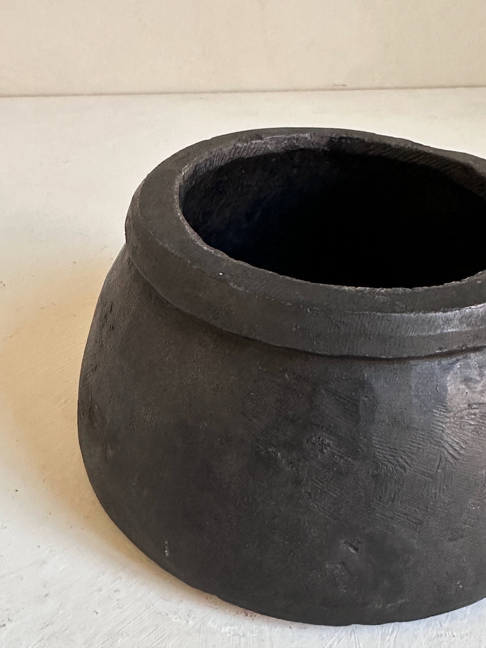 The Corner - Black stone mortar N° 20 - Table & Kitchenware