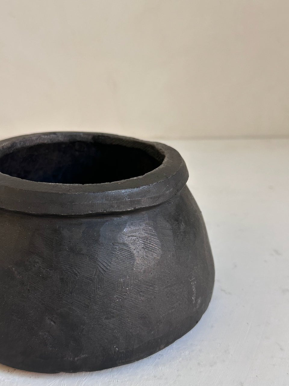 The Corner - Black stone mortar N° 20 - Table & Kitchenware