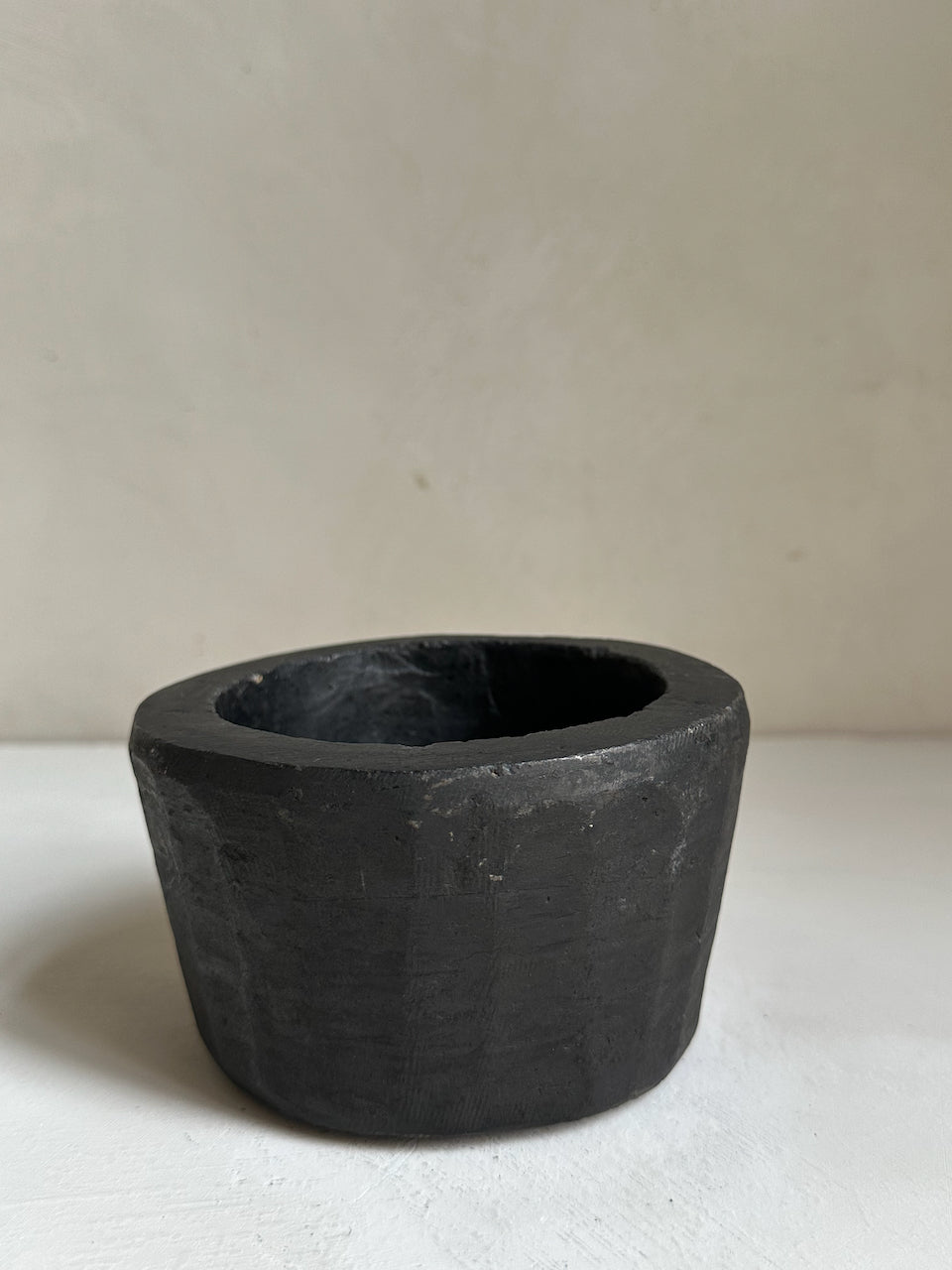 The Corner - Black stone mortar N° 4 - Table & Kitchenware