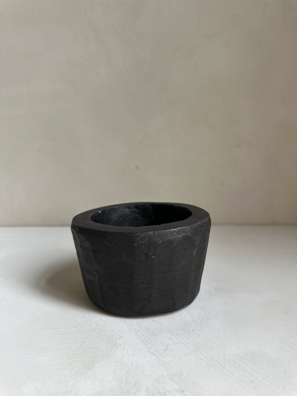 The Corner - Black stone mortar N° 4 - Table & Kitchenware