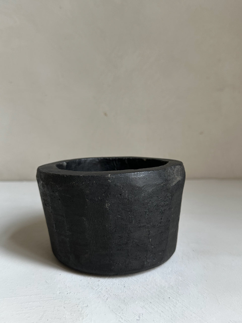 The Corner - Black stone mortar N° 4 - Table & Kitchenware